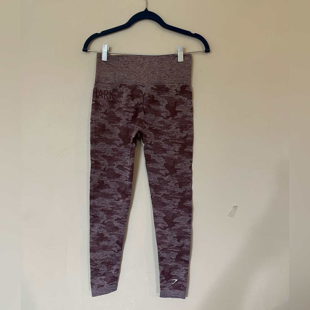 Gymshark women’s Seamless Camo Leggings - Maroon Heather
